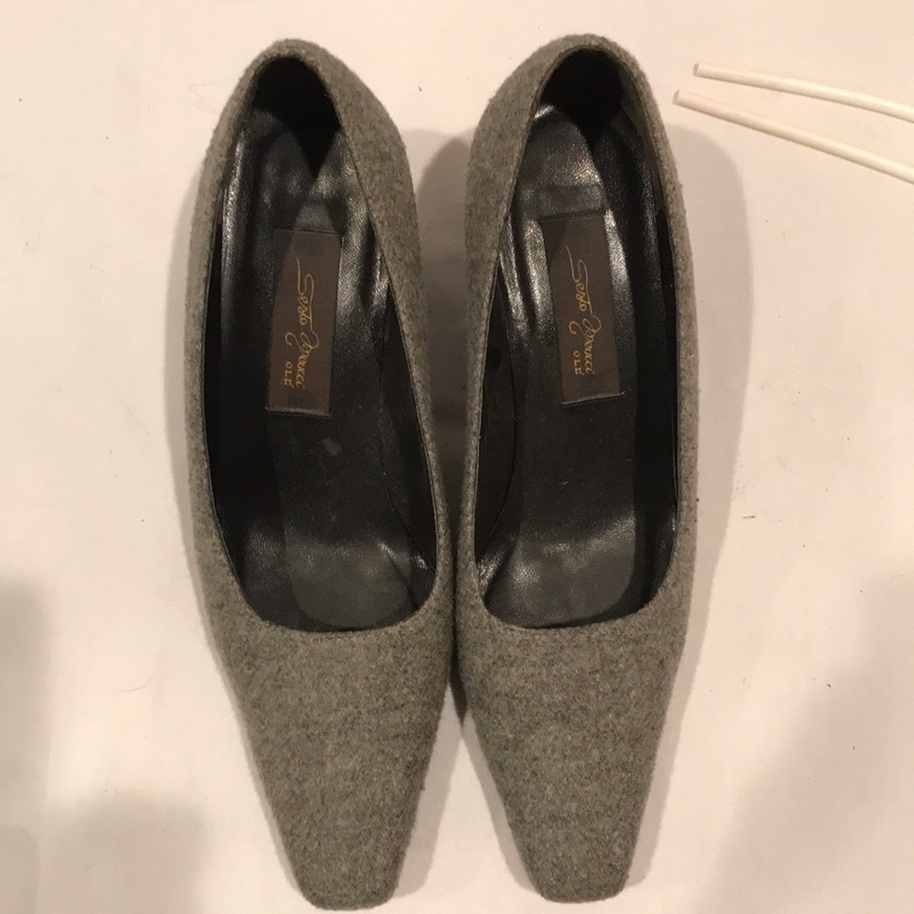 Sesto ferrucci Gray Wool with 3 inch, Black Hill